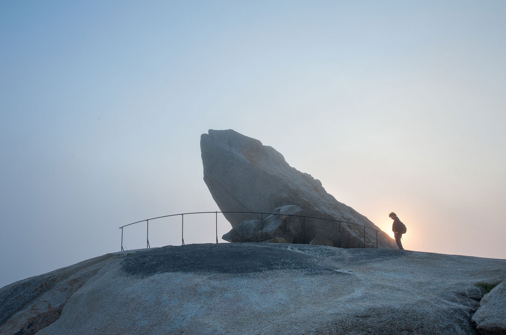 Mirador da Pedra da Ra (Ribeira, A Coruña), by the architect Carlos Seoane. Date image: 2016. Photograph by © Ana Amado