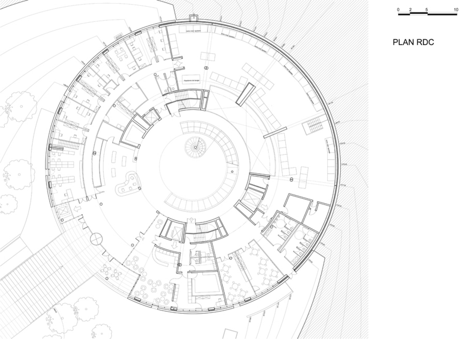 Ground level plan. © by Bernard Tschumi Architects.