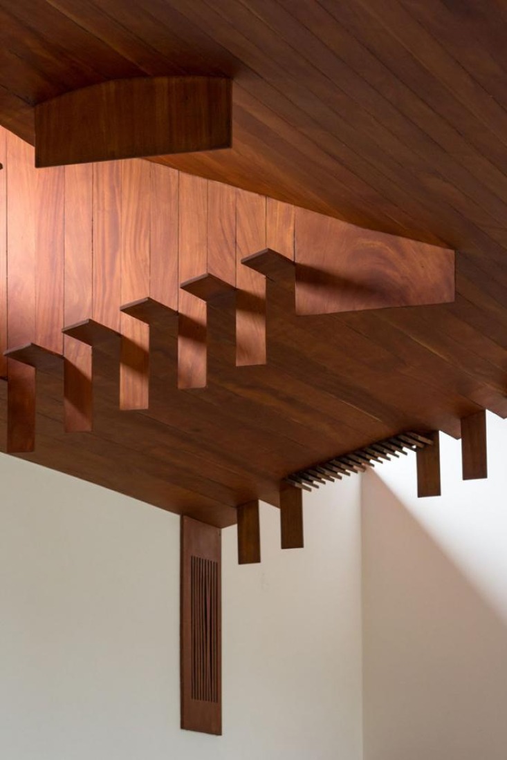 Details – also designed by siza – has been restored according to his specific requirements. Renovated Boa Nova Casa de Chá by Siza. Photography © Joao Morgado. Details – also designed by siza – has been restored according to his specific requirements. Renovated Boa Nova Casa de Chá by Siza. Photography © Joao Morgado.