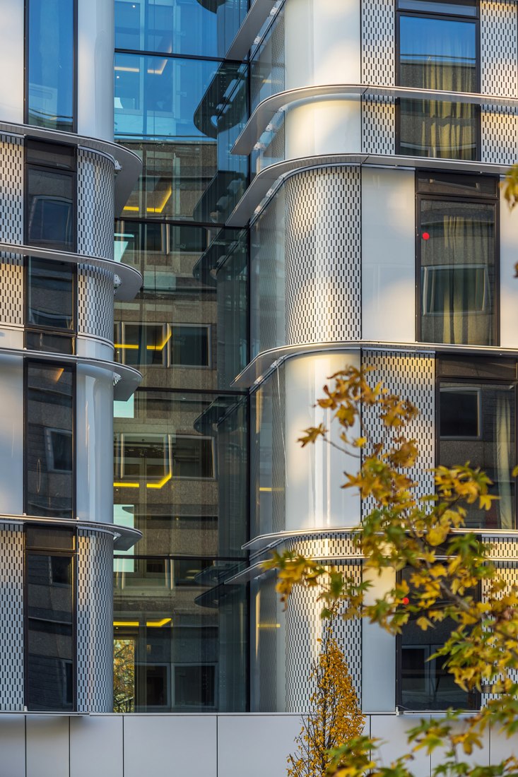 Exterior view. Hotels Accor by Arte Charpentier Architects. Photography by Christophe Valtin.