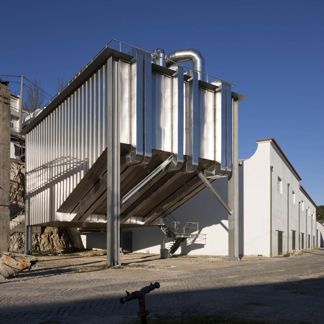 Auditorium A by Souto de Moura and Correia/Ragazzi. Photography © Luís Ferreira Alves.