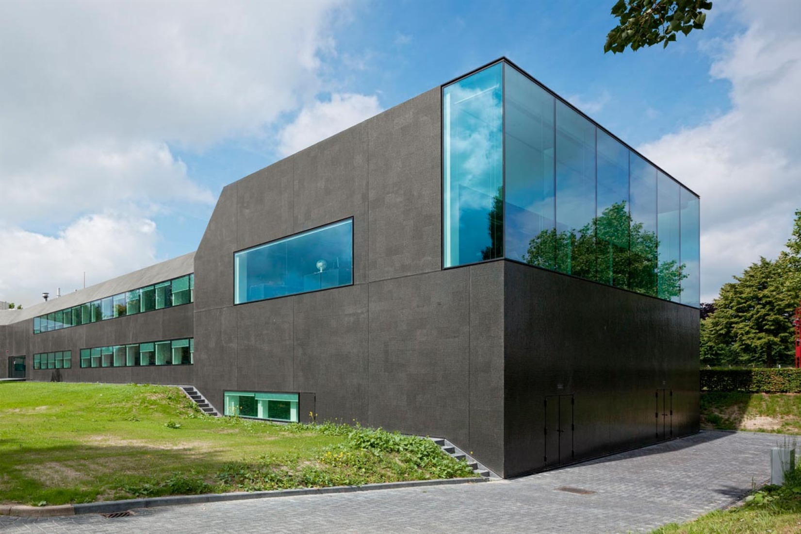 Detalle de una de las cabezas de oficinas. Ayuntamiento de Borsele por Atelier Kempe Thill. Fotografía © Ulrich Schwarz.