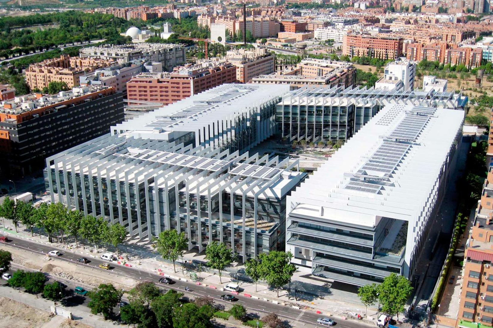 Campus Repsol de Madrid, por Rafael de La-Hoz Arquitectos. Fotografía © Alfonso Quiroga.