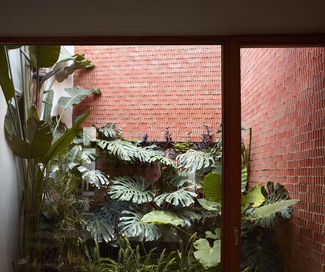 Inside view. Ricart house by Gradolí&Sanz. Photography © Mariela Apollonio.