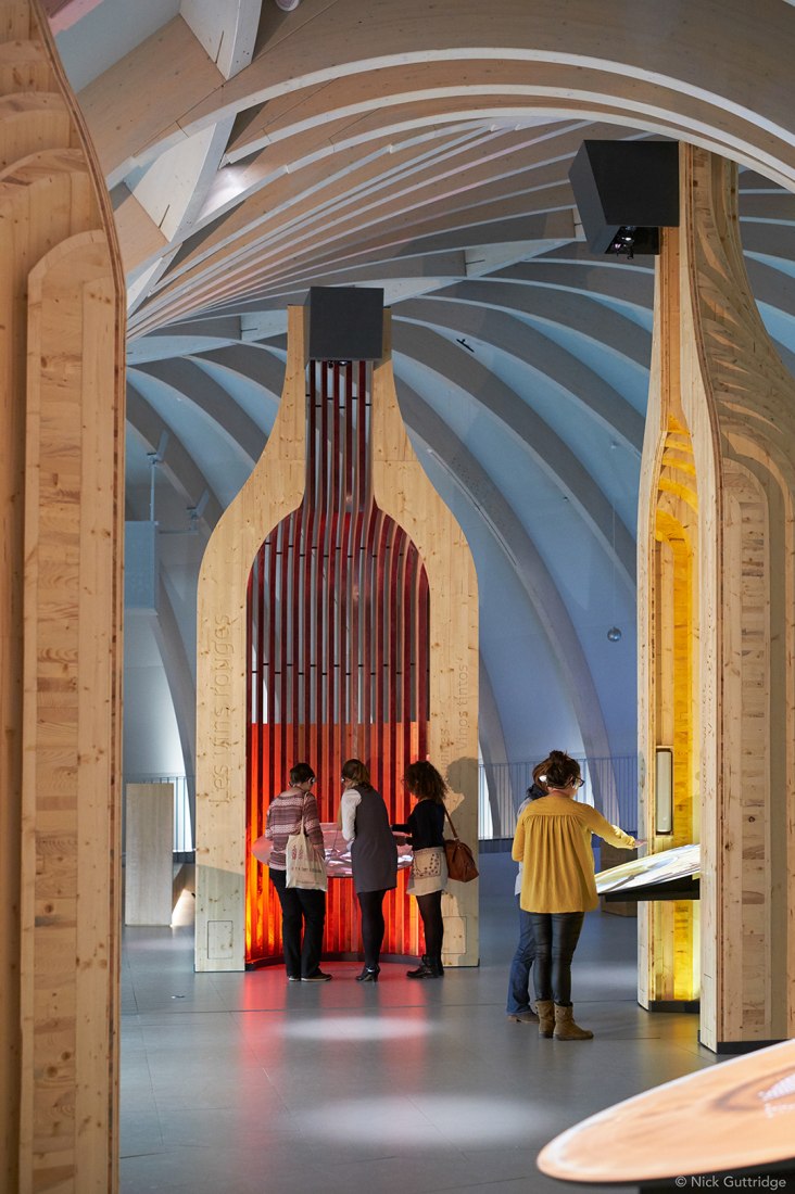 Exhibition Room view by Casson Mann. Cité du Vin by X-TU. Photography © Cité du Vin.