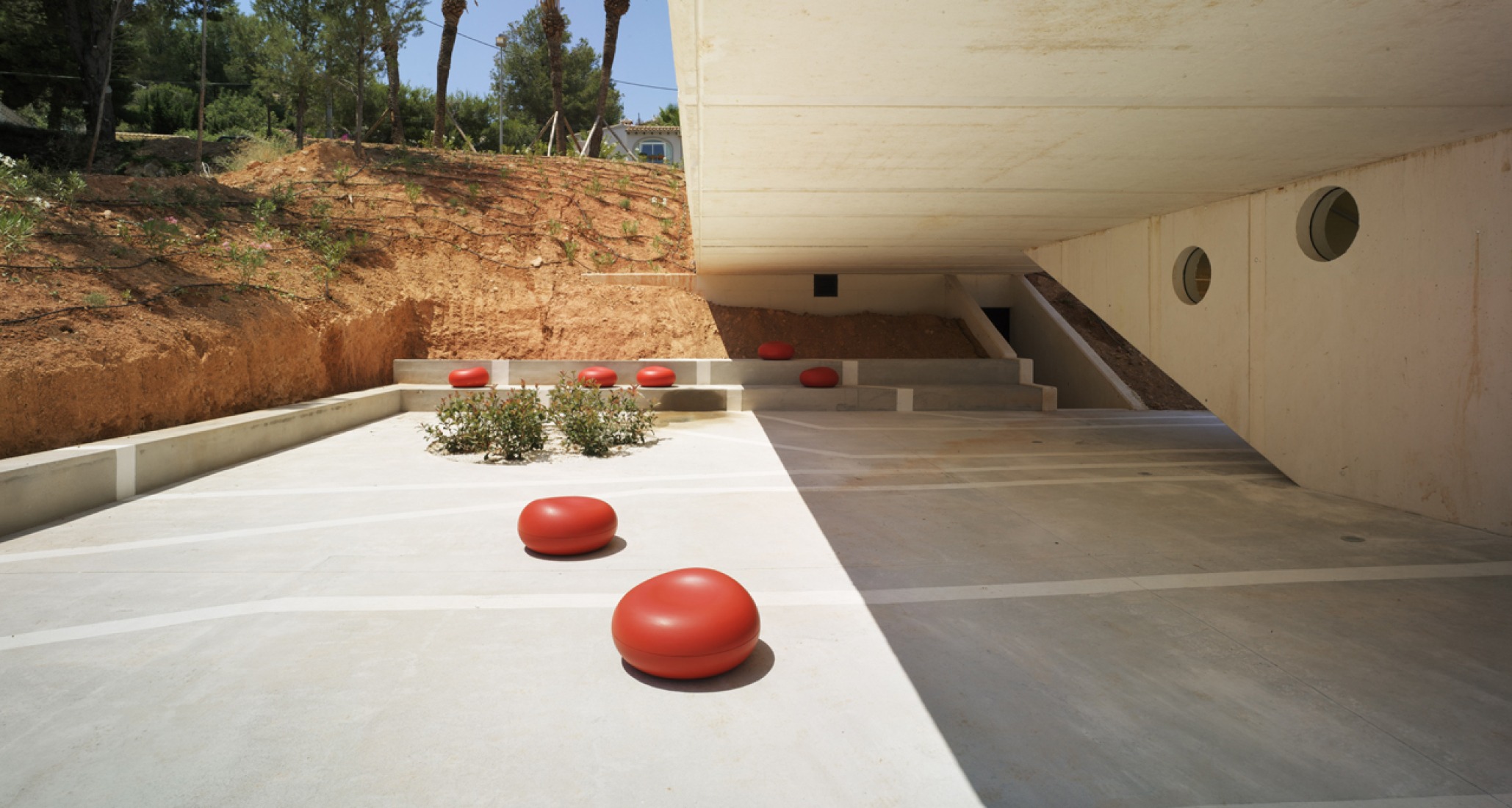 Courtyard. El Tossal Social Centre by CrystalZoo. Photograph © David Frutos. Click above to see larger image.