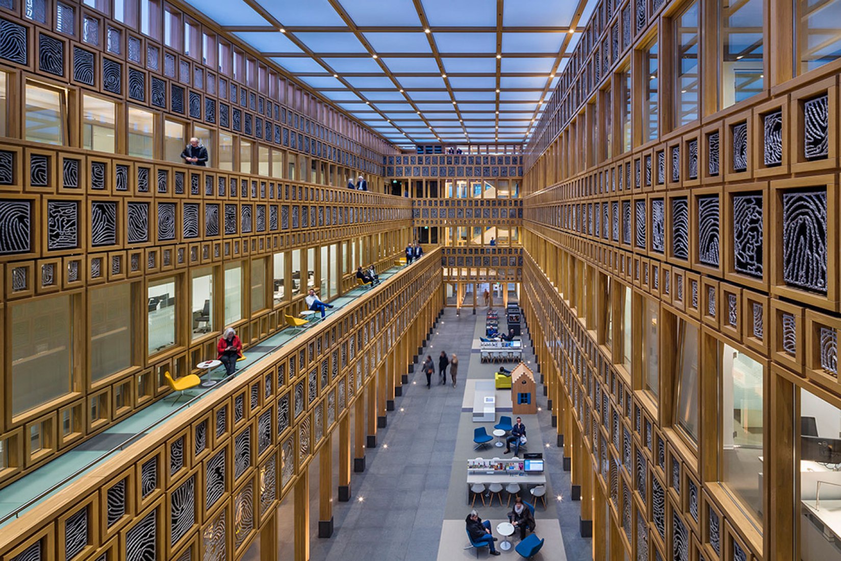 Vista interior Hall. Ayuntamiento de Deventer por Neutelings Riedijk Architecten. Fotografía © Scagliola Brakkee / © Neutelings Riedijk Arquitectos.