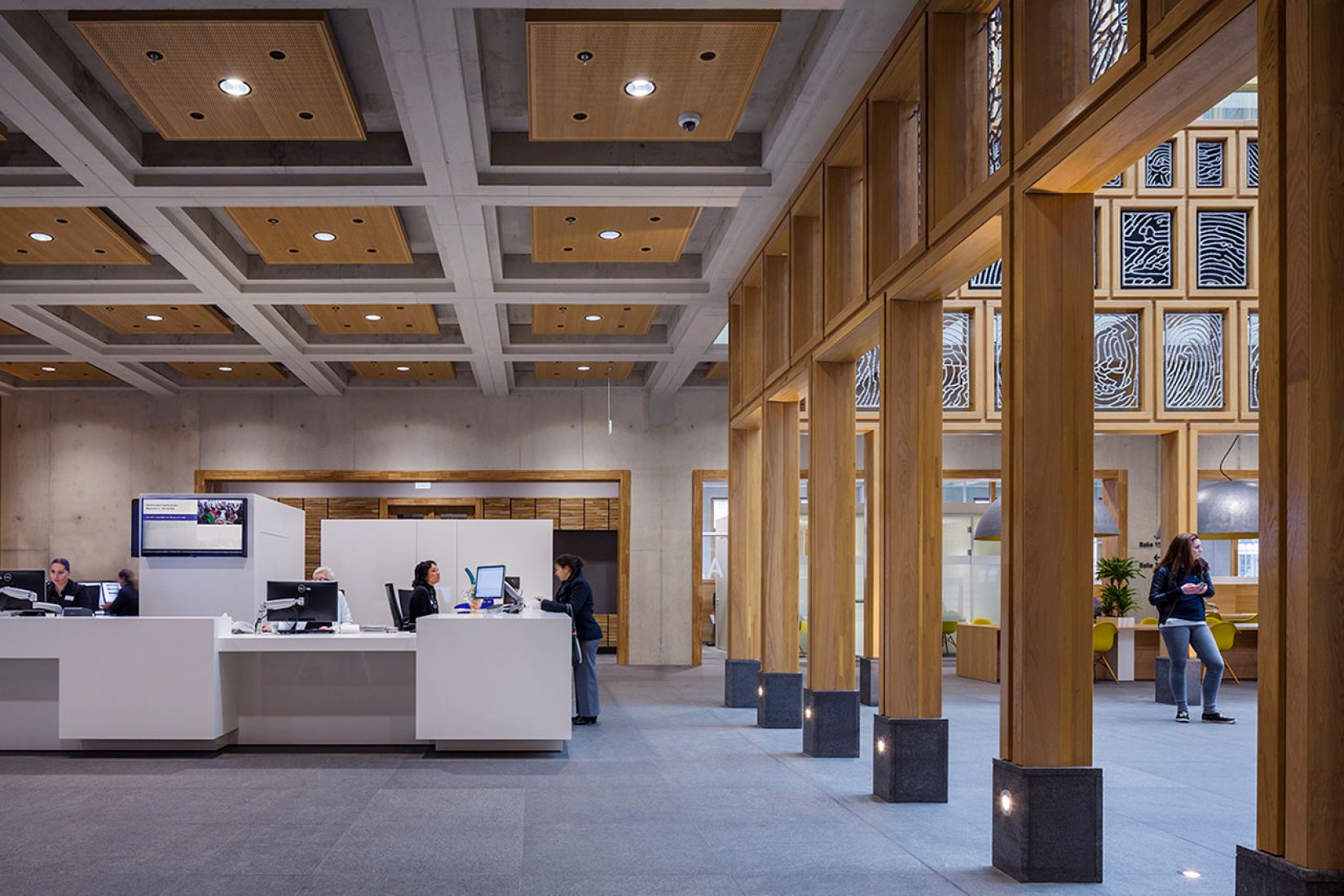 Vista interior oficinas. Ayuntamiento de Deventer por Neutelings Riedijk Architecten. Fotografía © Scagliola Brakkee / © Neutelings Riedijk Arquitectos.