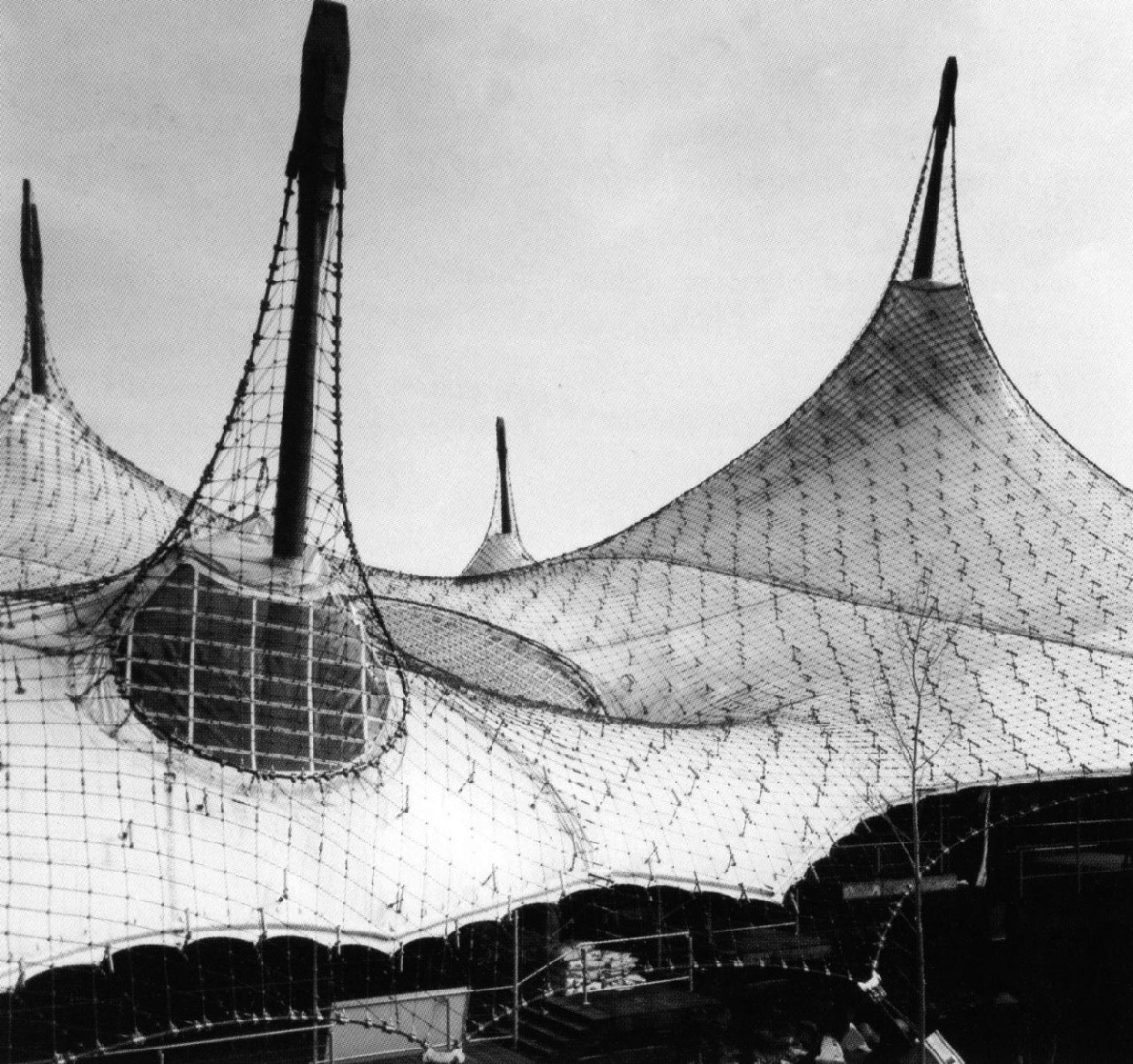 Frei Otto y Rolf Gutbrod, Pabellón aleman “Expo ‘67” en Montreal, (1965-1967).