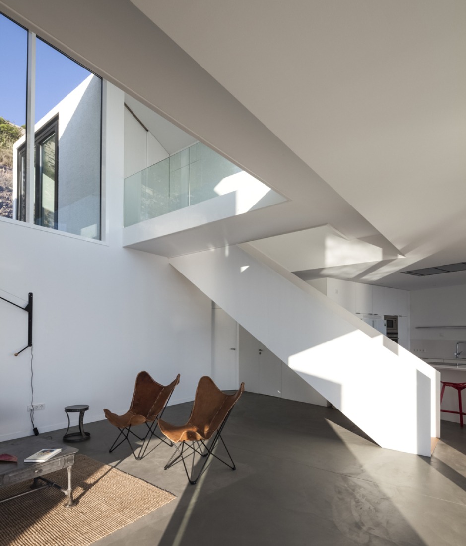 Interior view of the Sunflower House by Cadaval & Solá Morales. Photography © Sandra Pereznieto.