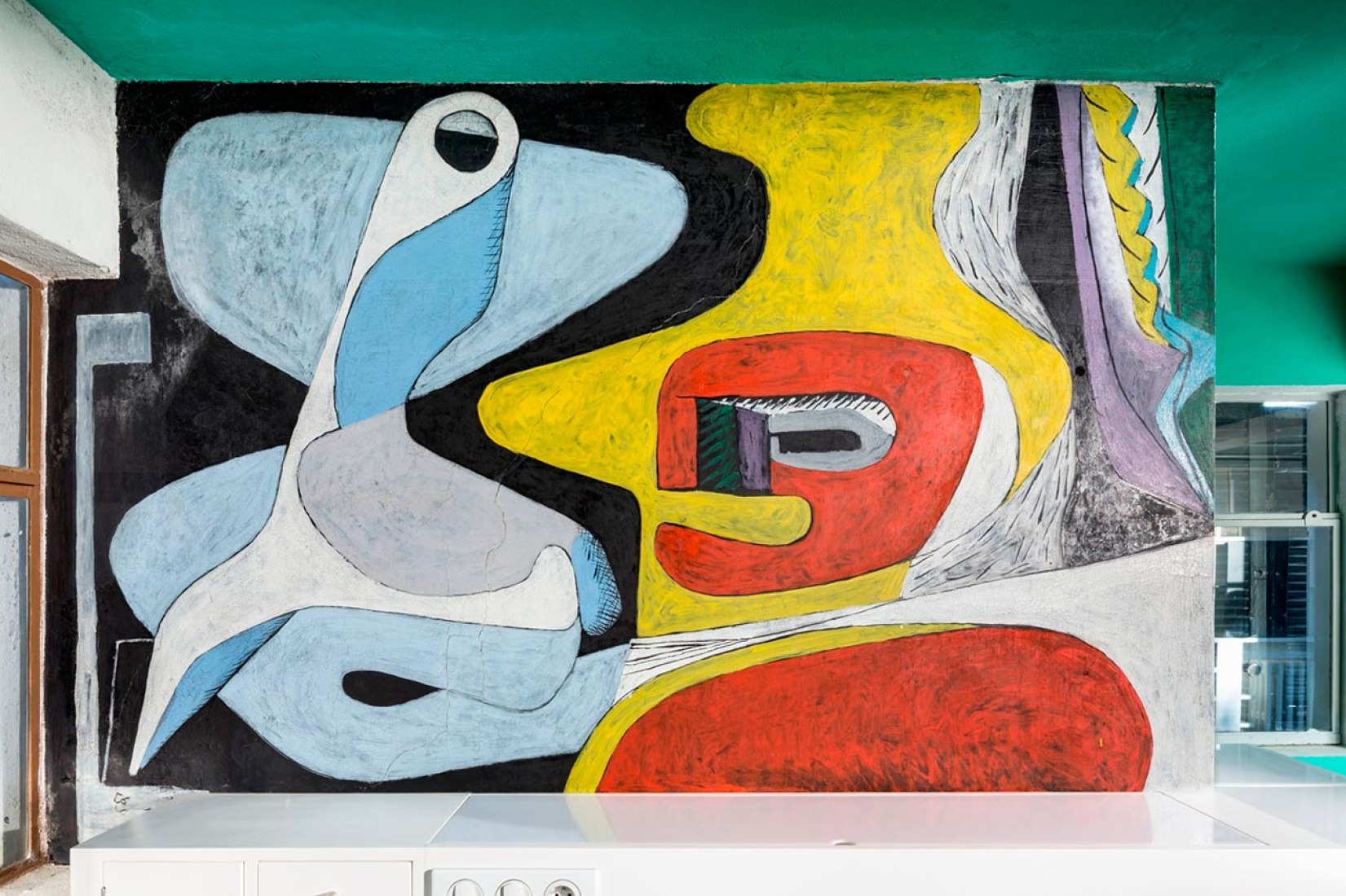 A mural by Le Corbusier in the guest bedroom. Photograph © Manuel Bougot.