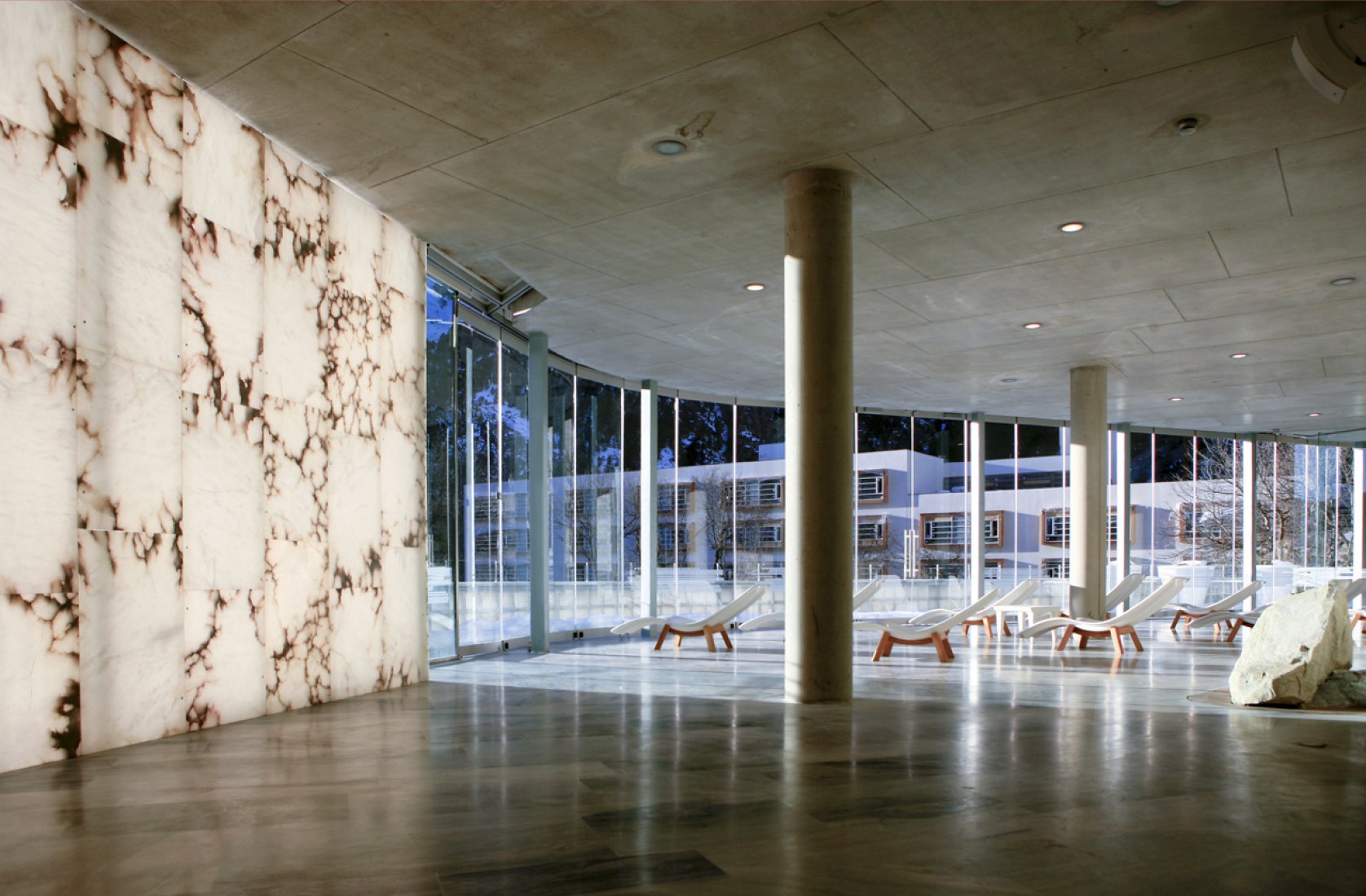 Interior view. Thermal baths "Termas de Tiberio" by Moneo Brock Studio. Photography © Luis Asín.