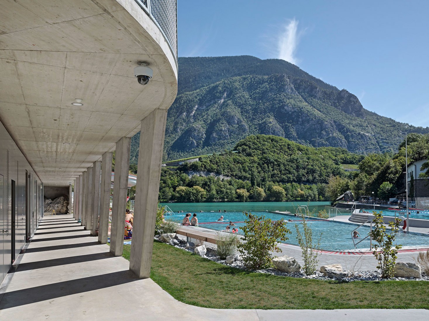 Baths of Géronde by NAU. Photography © Roger Frei