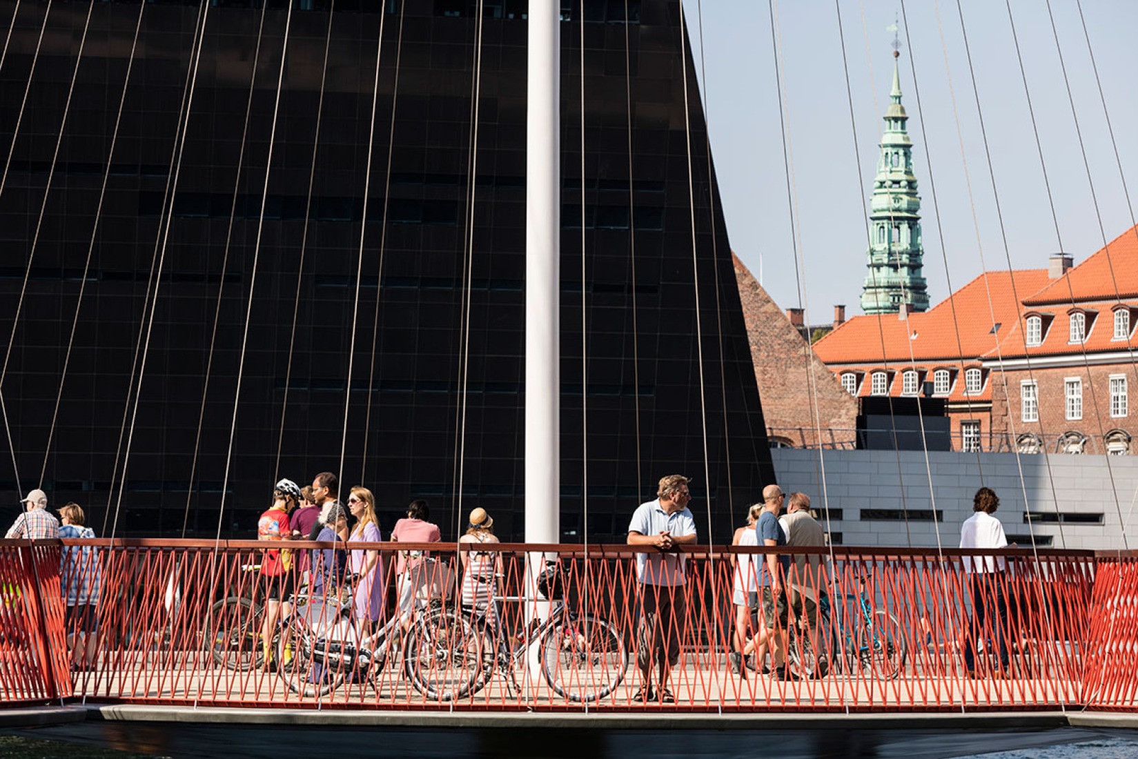 Cirkelbroen por Olafur Eliasson. Fotografía © Anders Sune Berg.