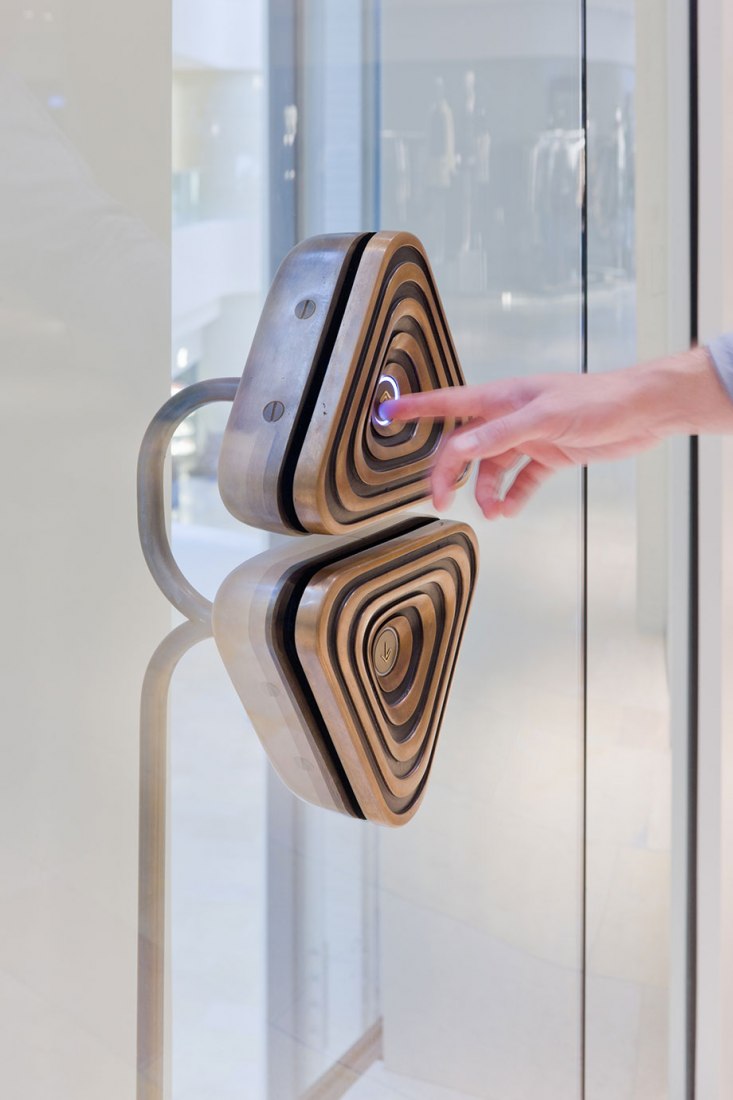 Inside view botton of lift. Pacific Place by Thomas Heatherwick. Photography courtesy of Heatherwick Studio.