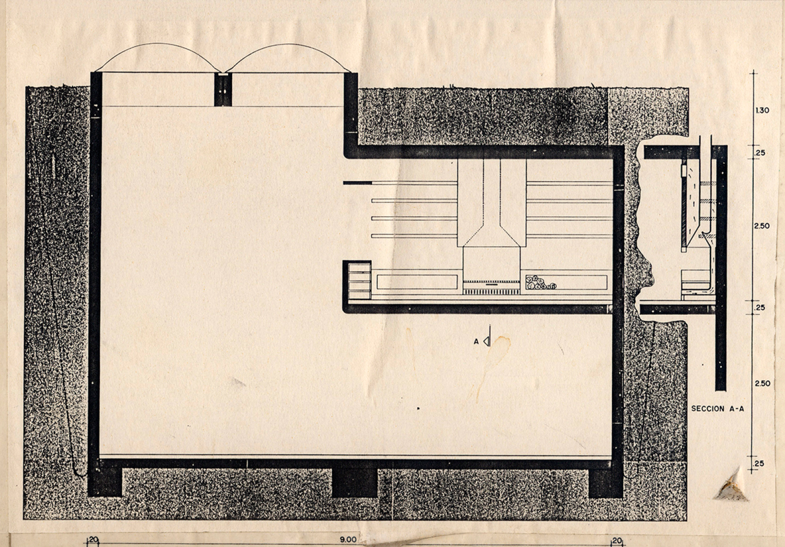 Cross section. Fernando Higueras Foundation. Courtesy of Fernando Higueras Foundation.