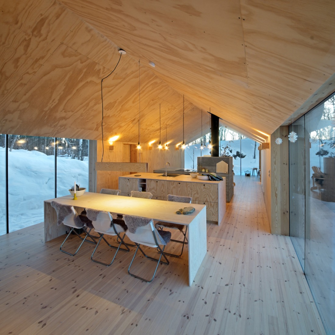 V-lodge by Reiuf Ramstad architects. Photograph © Søren Harder Nielsen.