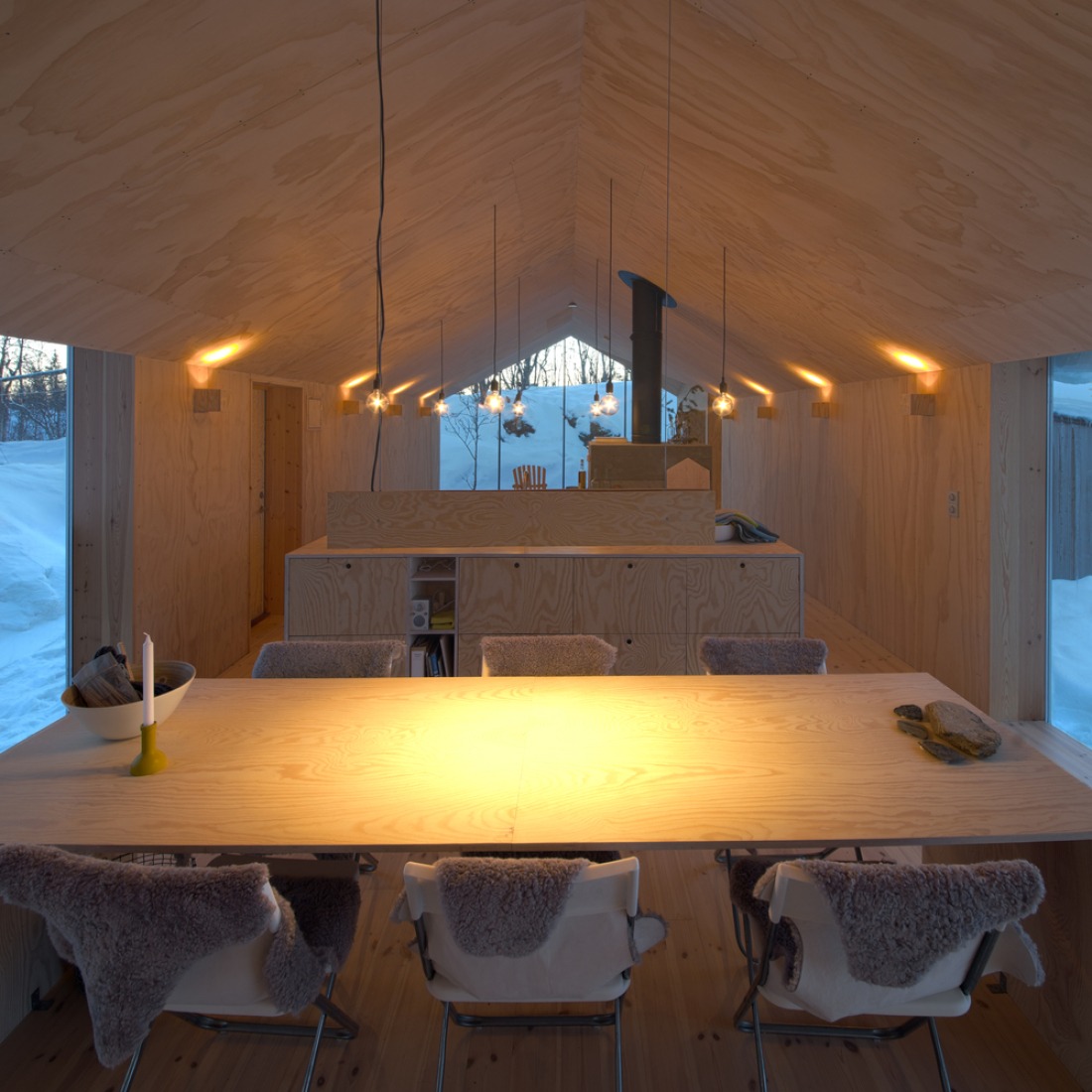 V-lodge by Reiuf Ramstad architects. Photograph © Søren Harder Nielsen.