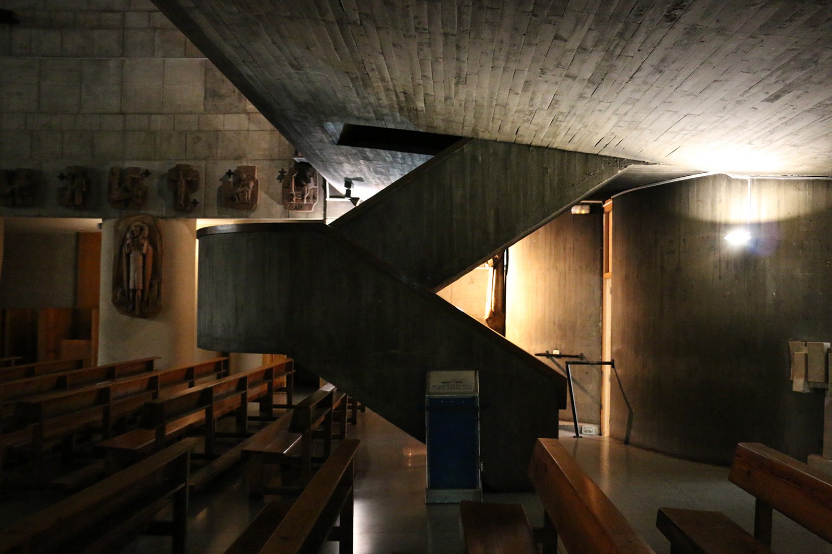 Interior view. Our Lady of the Rosary of the Philippines by Cecilio Sánchez-Robles Tarín. Photography © Elena Gallego / METALOCUS.