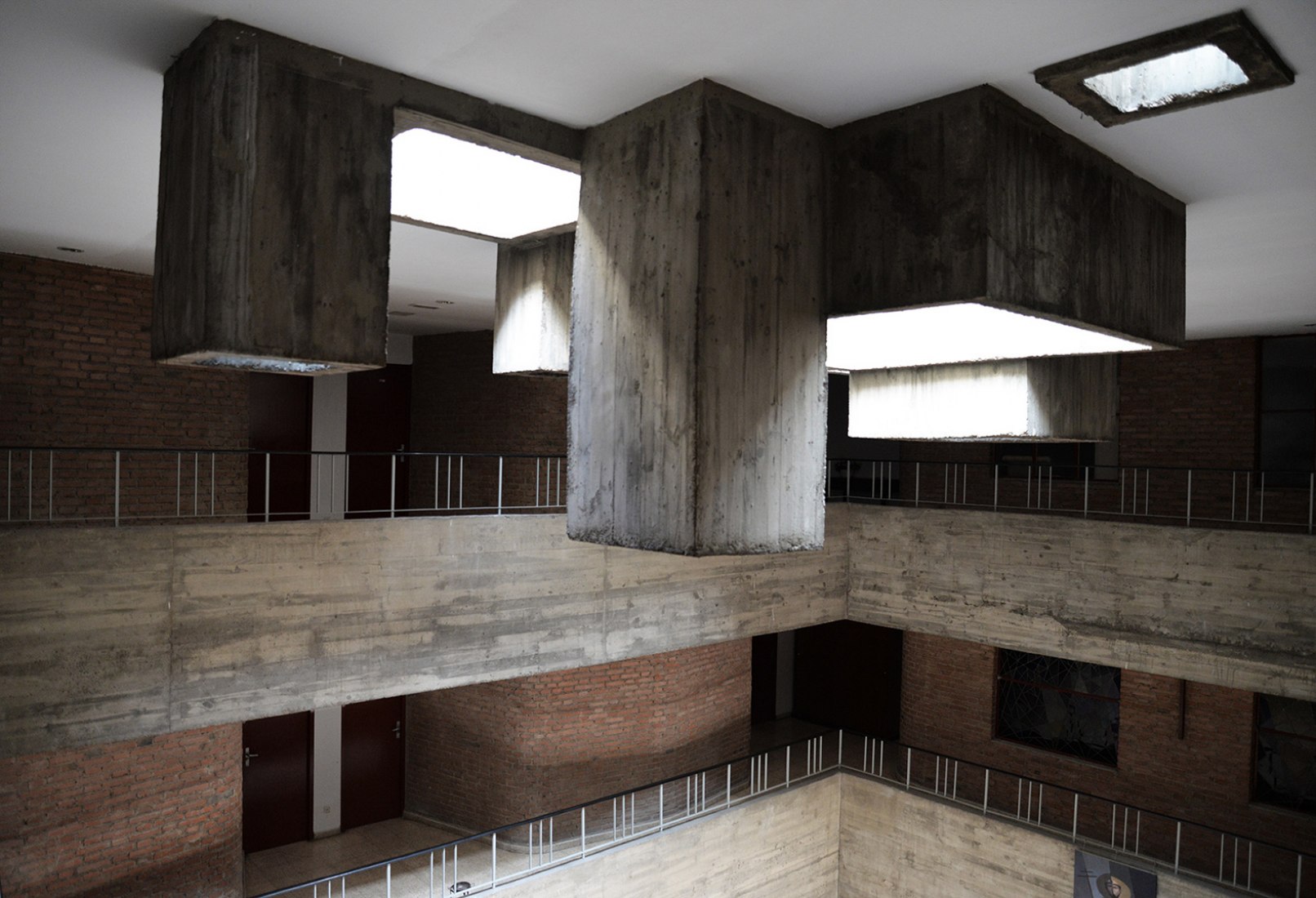 Interior view. Our Lady of the Rosary of the Philippines by Cecilio Sánchez-Robles Tarín. Photography Carlos Copertone.