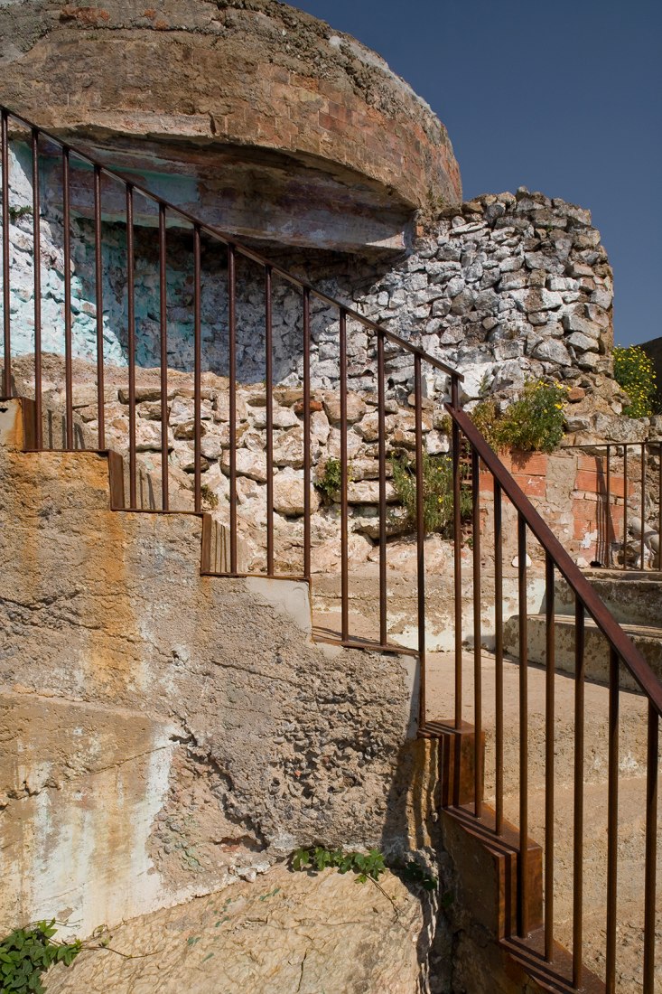 Exterior view. Turó de la Rovira by AAUP + JDVDP. Photography © Lourdes Jansana.