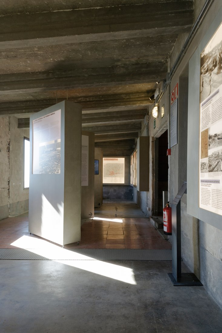 Inside view. Turó de la Rovira by AAUP + JDVDP. Photography © Lourdes Jansana.