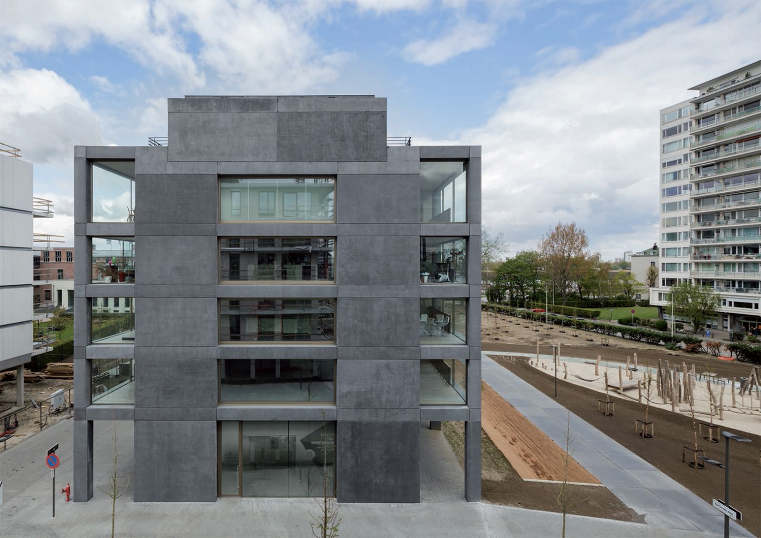 Vista exterior. Apartamentos Winter Garden por Atelier Kempe Thill. Fotografía © Ulrich Schwarz.