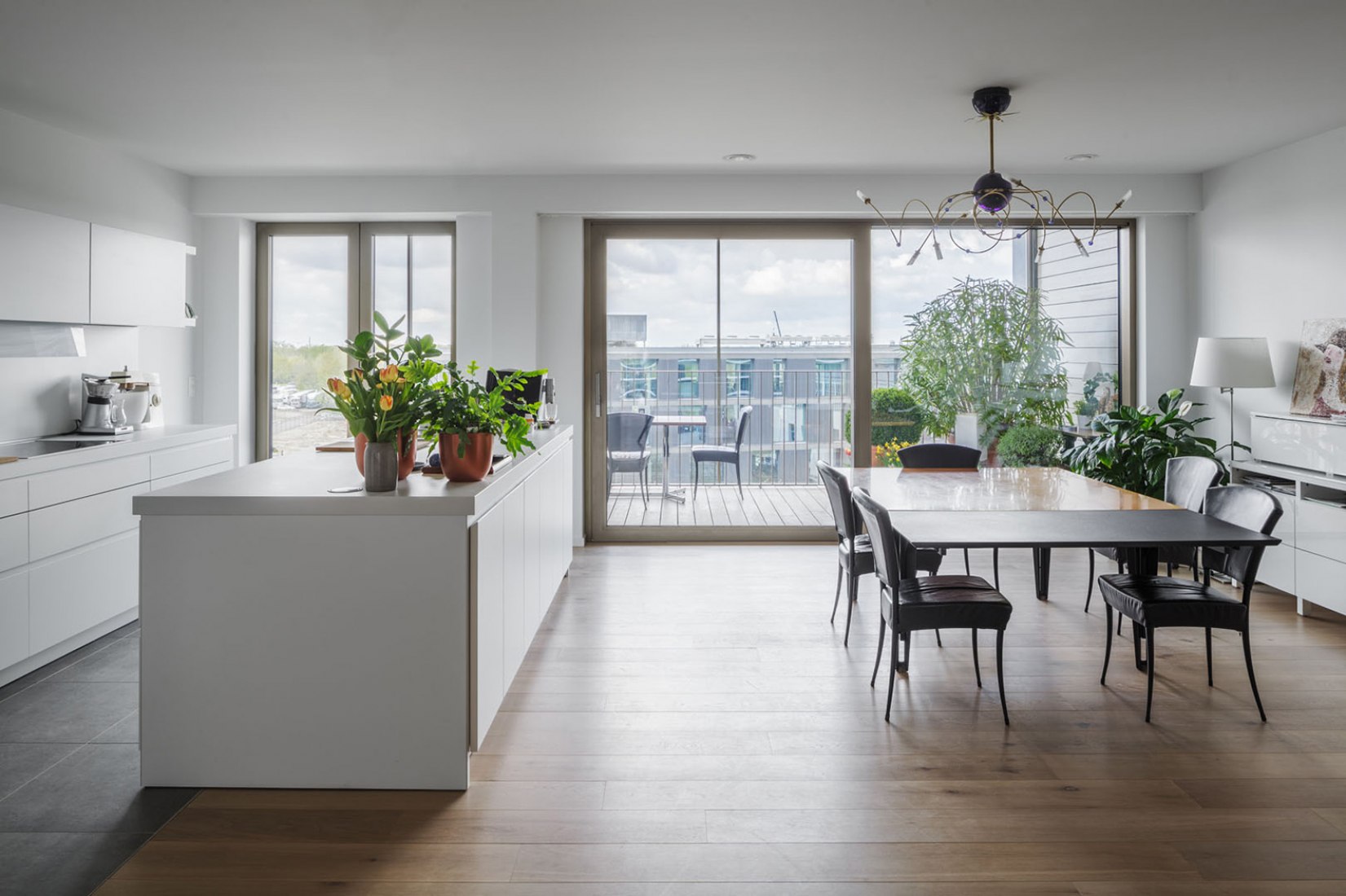 Vista interior. Apartamentos Winter Garden por Atelier Kempe Thill. Fotografía © Ulrich Schwarz.