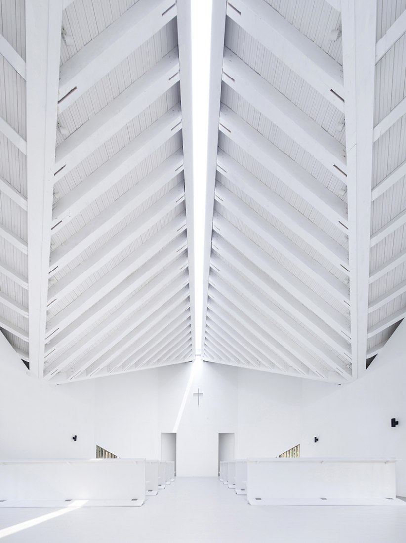 Chapel in Nanjing Wanjing by AZL Architects. Photograph by Yao Li  Chapel in Nanjing Wanjing by AZL Architects. Photograph by Yao Li
