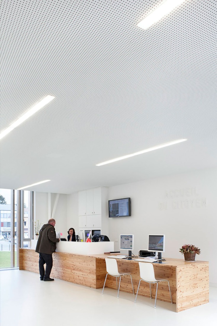 Interior. Town Hall, 94 Montigny le Tilleul by V+. Photography © Maxime Delvaux, 354 Photographers. Interior. Town Hall, 94 Montigny le Tilleul by V+. Photography © Maxime Delvaux, 354 Photographers.