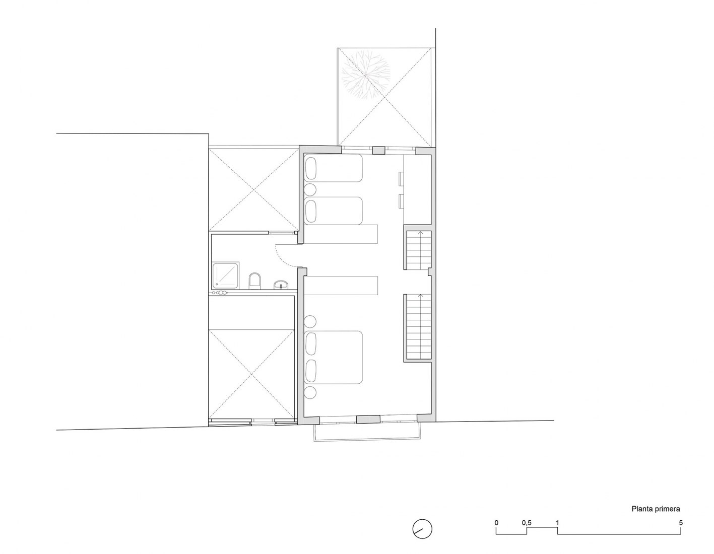 First floor plan. House-Workshop in Cabanyal by Estudio Alberto Burgos and Teresa Carrau Carbonell First floor plan. House-Workshop in Cabanyal by Estudio Alberto Burgos and Teresa Carrau Carbonell