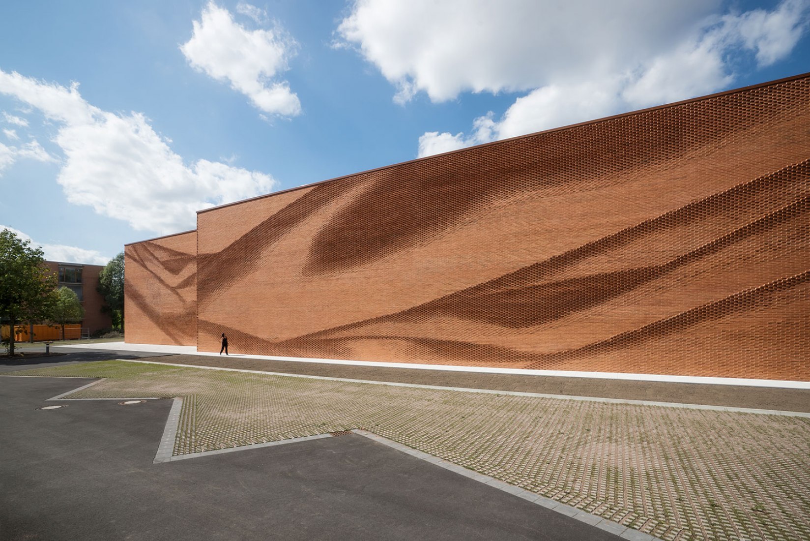 Nueva sede de la Asociación del Textil Alemán del Noroeste por Behet Bondzio Lin Architekten Nueva sede de la Asociación del Textil Alemán del Noroeste por Behet Bondzio Lin Architekten