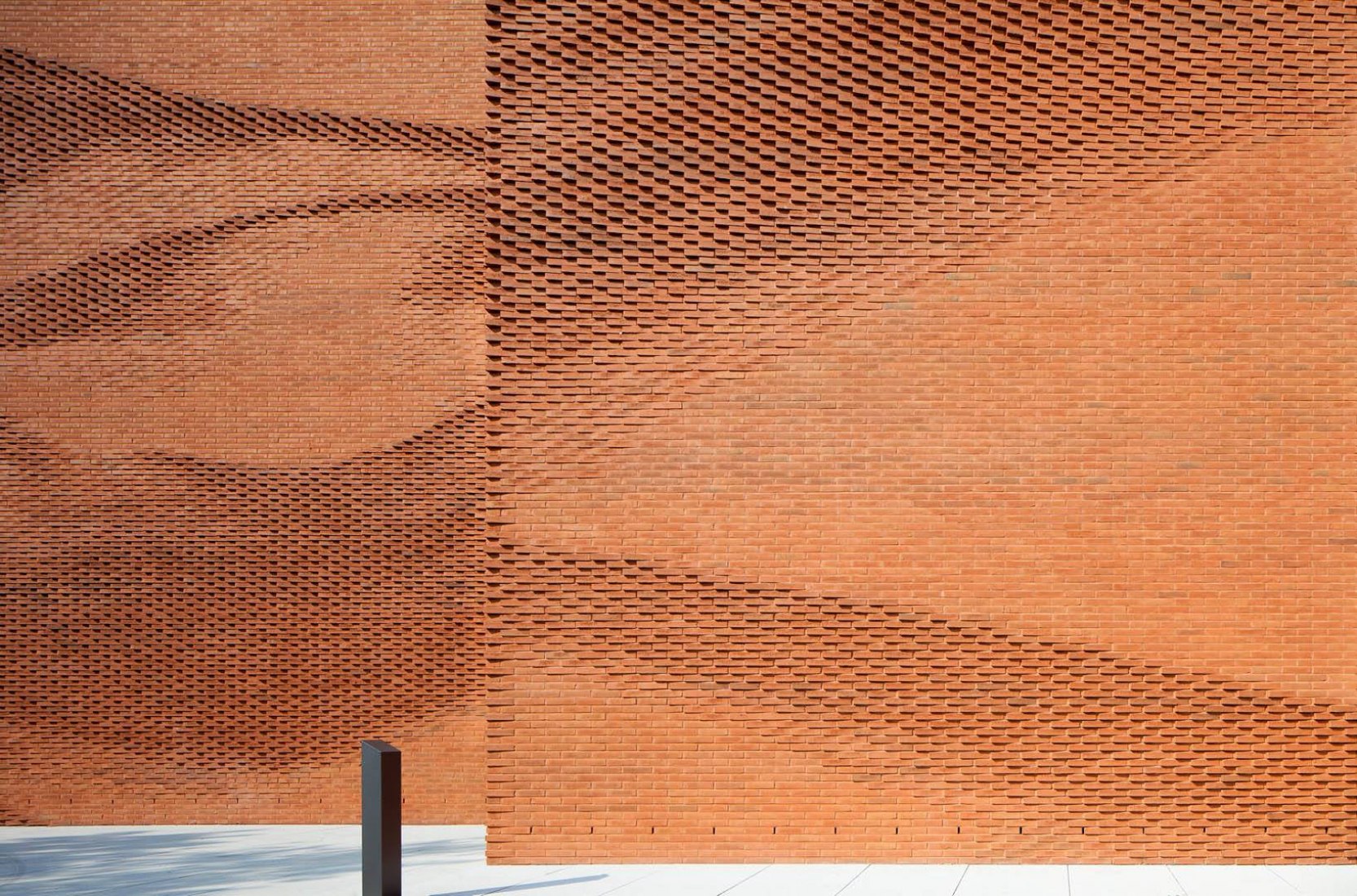 Detalle. Nueva sede de la Asociación del Textil Alemán del Noroeste por Behet Bondzio Lin Architekten Detalle. Nueva sede de la Asociación del Textil Alemán del Noroeste por Behet Bondzio Lin Architekten