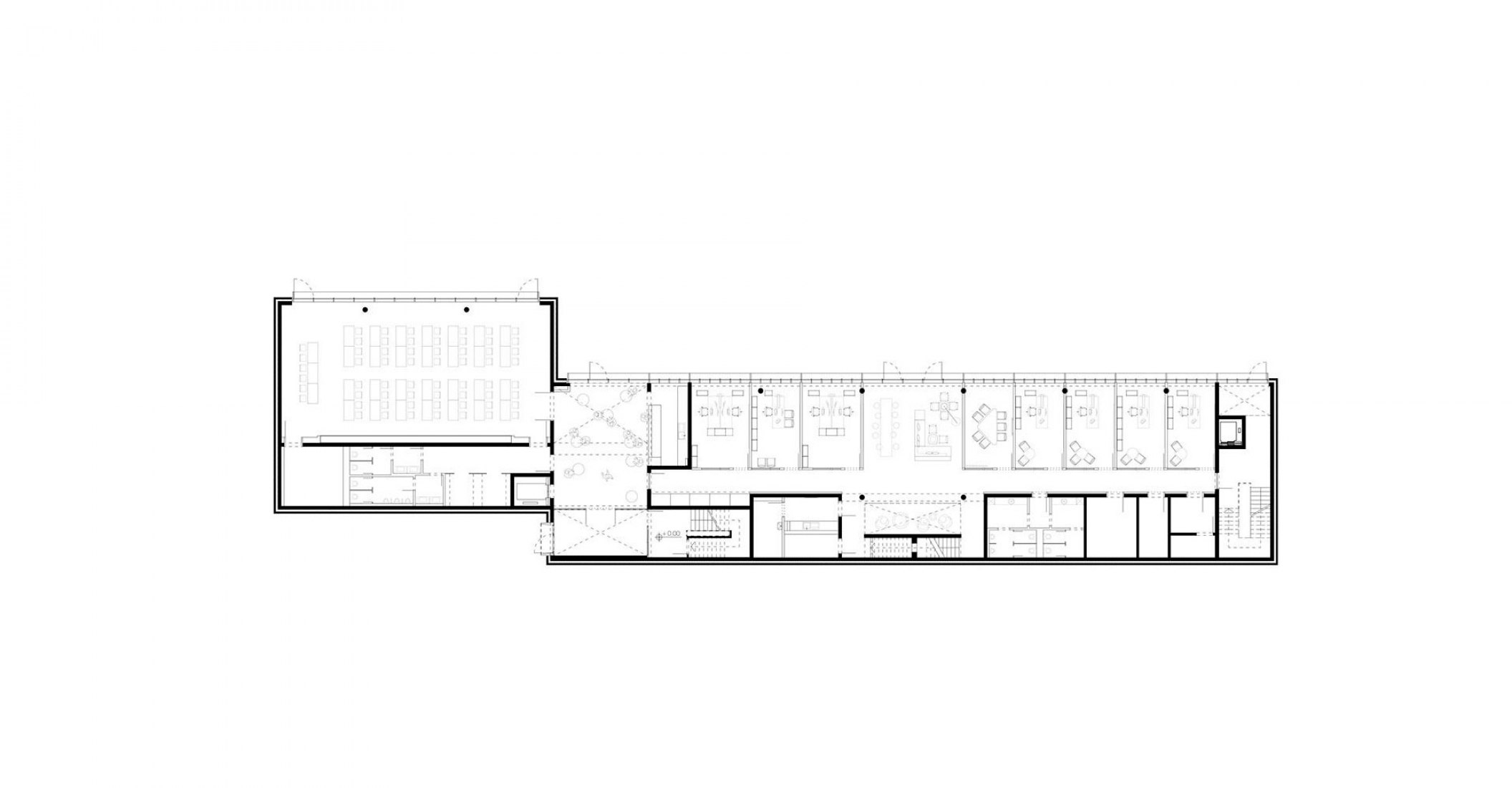 Planta de acceso. Nueva sede de la Asociación del Textil Alemán del Noroeste por Behet Bondzio Lin Architekten Planta de acceso. Nueva sede de la Asociación del Textil Alemán del Noroeste por Behet Bondzio Lin Architekten