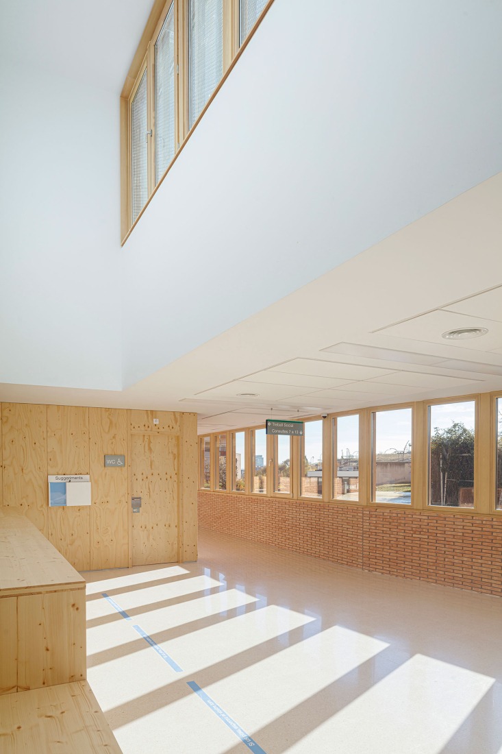 Can llong primary health care centre by Comas-Pont arquitectes. Photograph by Adrià Goula. Can llong primary health care centre by Comas-Pont arquitectes. Photograph by Adrià Goula.