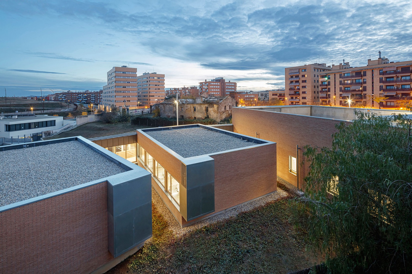 Can llong primary health care centre by Comas-Pont arquitectes. Photograph by Adrià Goula. Can llong primary health care centre by Comas-Pont arquitectes. Photograph by Adrià Goula.