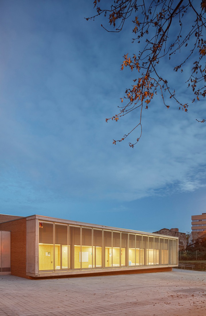 Can llong primary health care centre by Comas-Pont arquitectes. Photograph by Adrià Goula. Can llong primary health care centre by Comas-Pont arquitectes. Photograph by Adrià Goula.