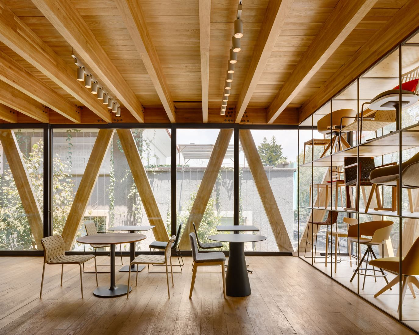 El Jardín Anatole by Dellekamp / Schleich. Photograph by Rafael Gamo. El Jardín Anatole by Dellekamp / Schleich. Photograph by Rafael Gamo.