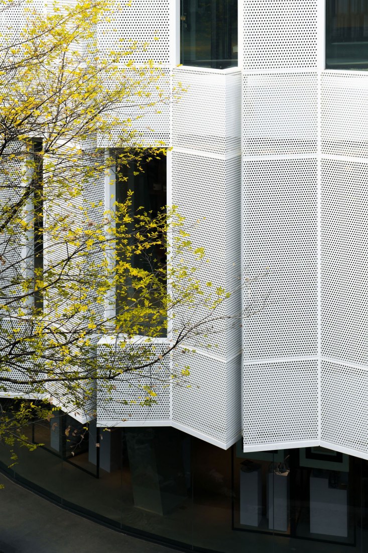 Detalle de la fachada del cilindro. Eight tenths Garden por Wutopia Lab. Fotografía © CreatAR Detalle de la fachada del cilindro. Eight tenths Garden por Wutopia Lab. Fotografía © CreatAR