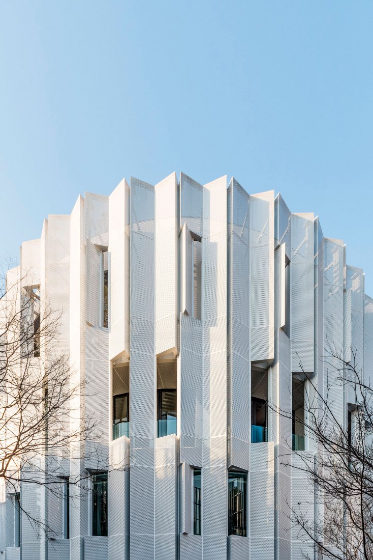 Detalle de la fachada del cilindro. Eight tenths Garden por Wutopia Lab. Fotografía © CreatAR Detalle de la fachada del cilindro. Eight tenths Garden por Wutopia Lab. Fotografía © CreatAR