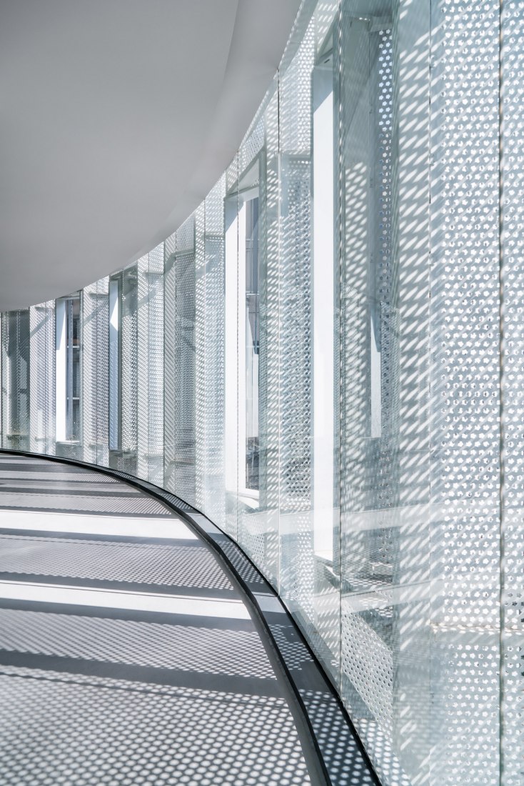 Detalle de la fachada desde el interior. Eight tenths Garden por Wutopia Lab. Fotografía © CreatAR Detalle de la fachada desde el interior. Eight tenths Garden por Wutopia Lab. Fotografía © CreatAR