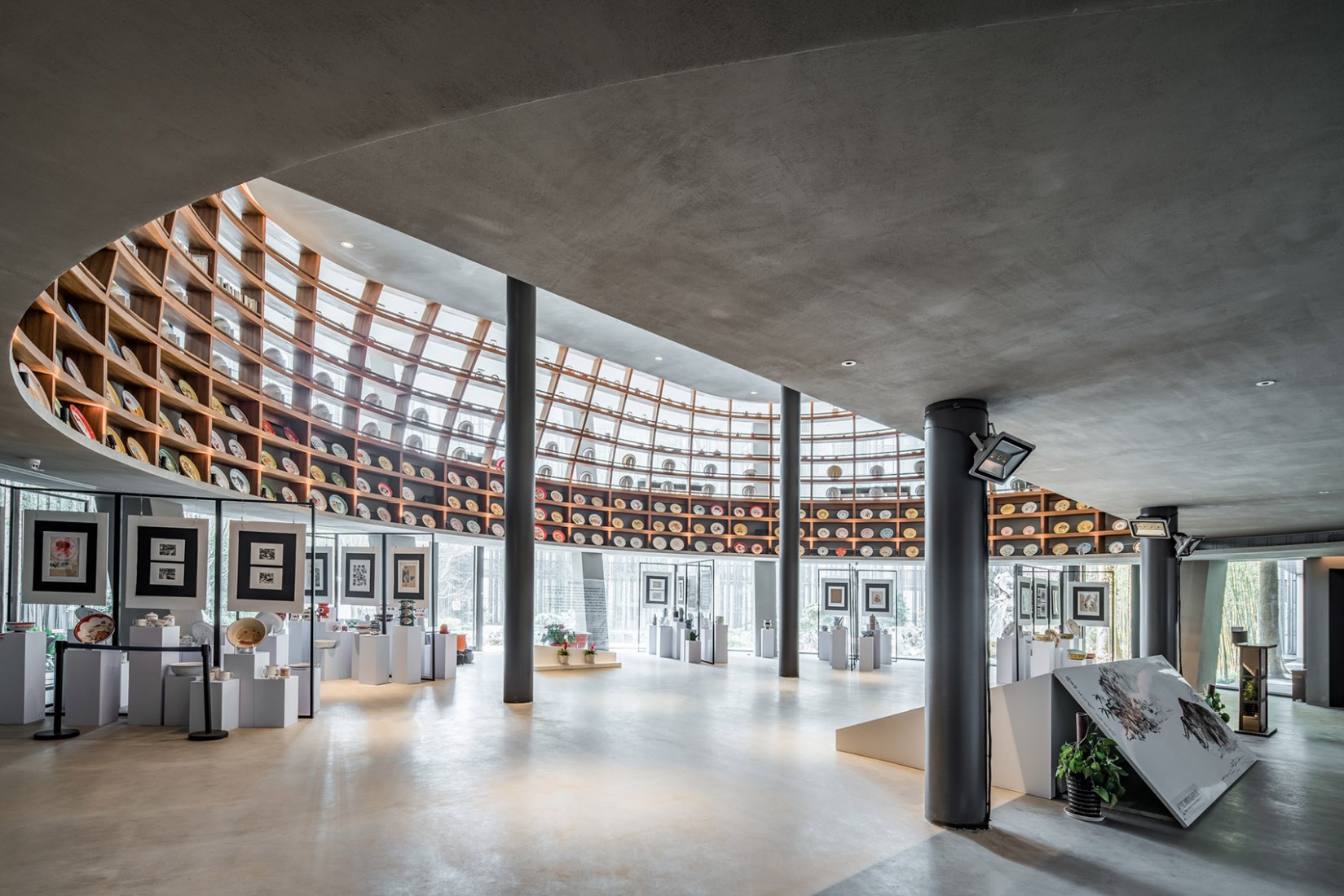 Vista de la zona de acceso. Eight tenths Garden por Wutopia Lab. Fotografía © CreatAR Vista de la zona de acceso. Eight tenths Garden por Wutopia Lab. Fotografía © CreatAR