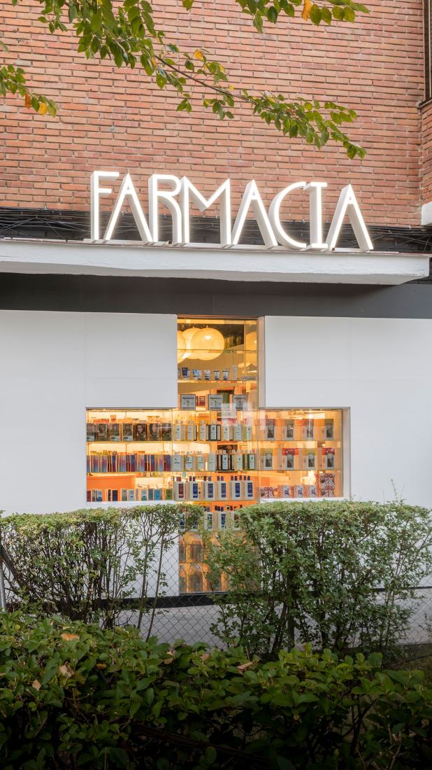 Farmacia Artilleros by Adam Bresnick. Photograph by Amores Pictures. Farmacia Artilleros by Adam Bresnick. Photograph by Amores Pictures.