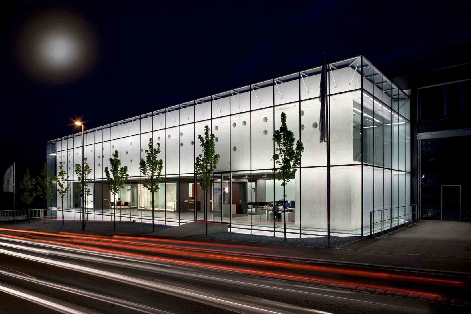 Competence Centre Glastroesch by Becker Architekten. Photography © Nikolaus Grünwald.