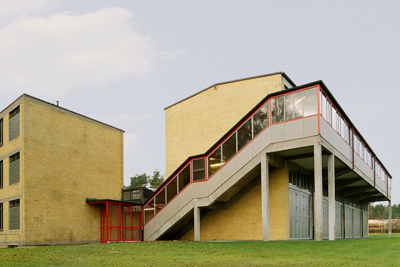 Escuela sindical de ADGB, Bernau, cerca de Berlín, arquitectura: Hannes Meyer / draft: Hans Wittwer y el departamento de construcción de la Bauhaus Dessau, 1930. Imagen por © Brenne Architekten.