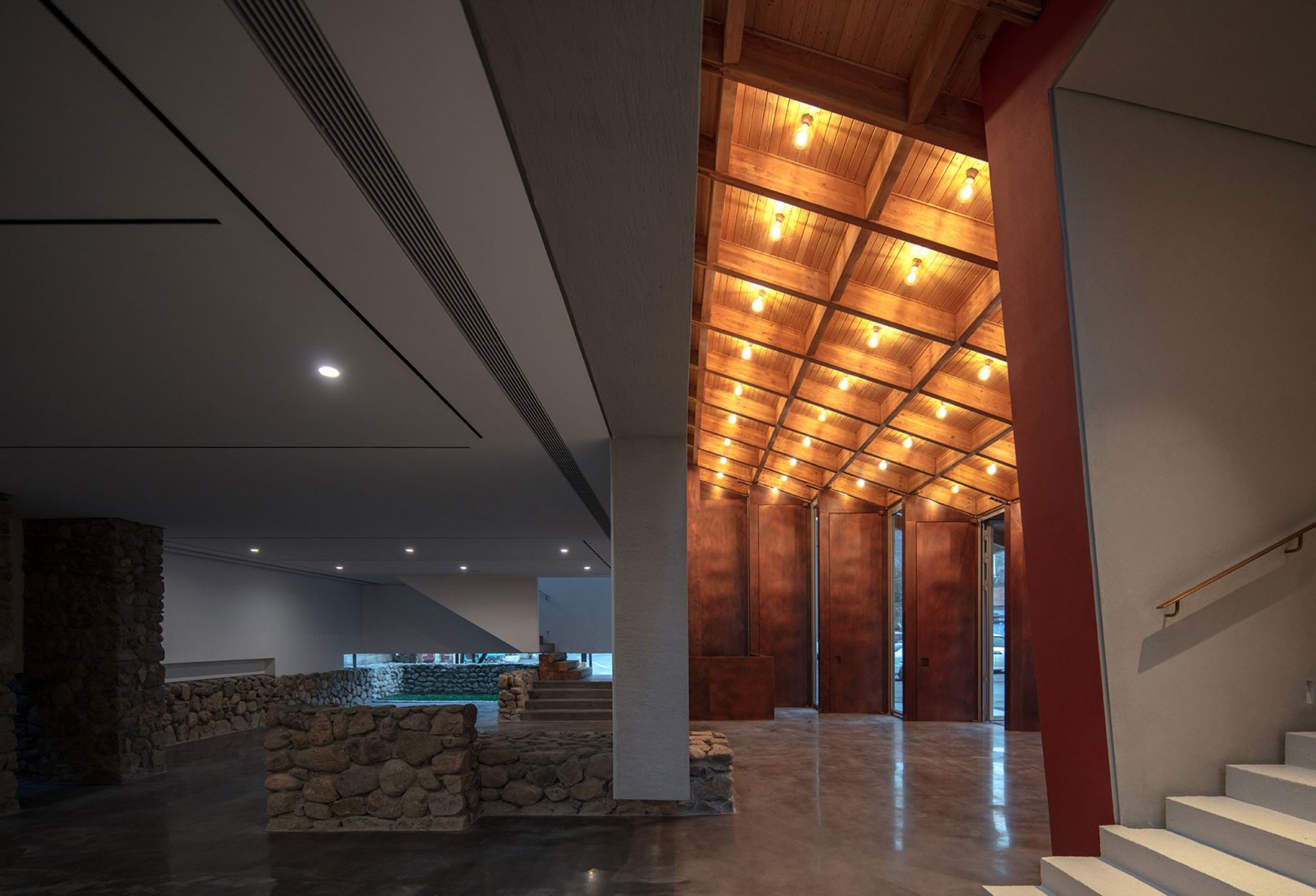 Reinventando el concepto de aldea rural. WAAAM por llLab. Fotografía por Arch-Exist Photography. Reinventando el concepto de aldea rural. WAAAM por llLab. Fotografía por Arch-Exist Photography.