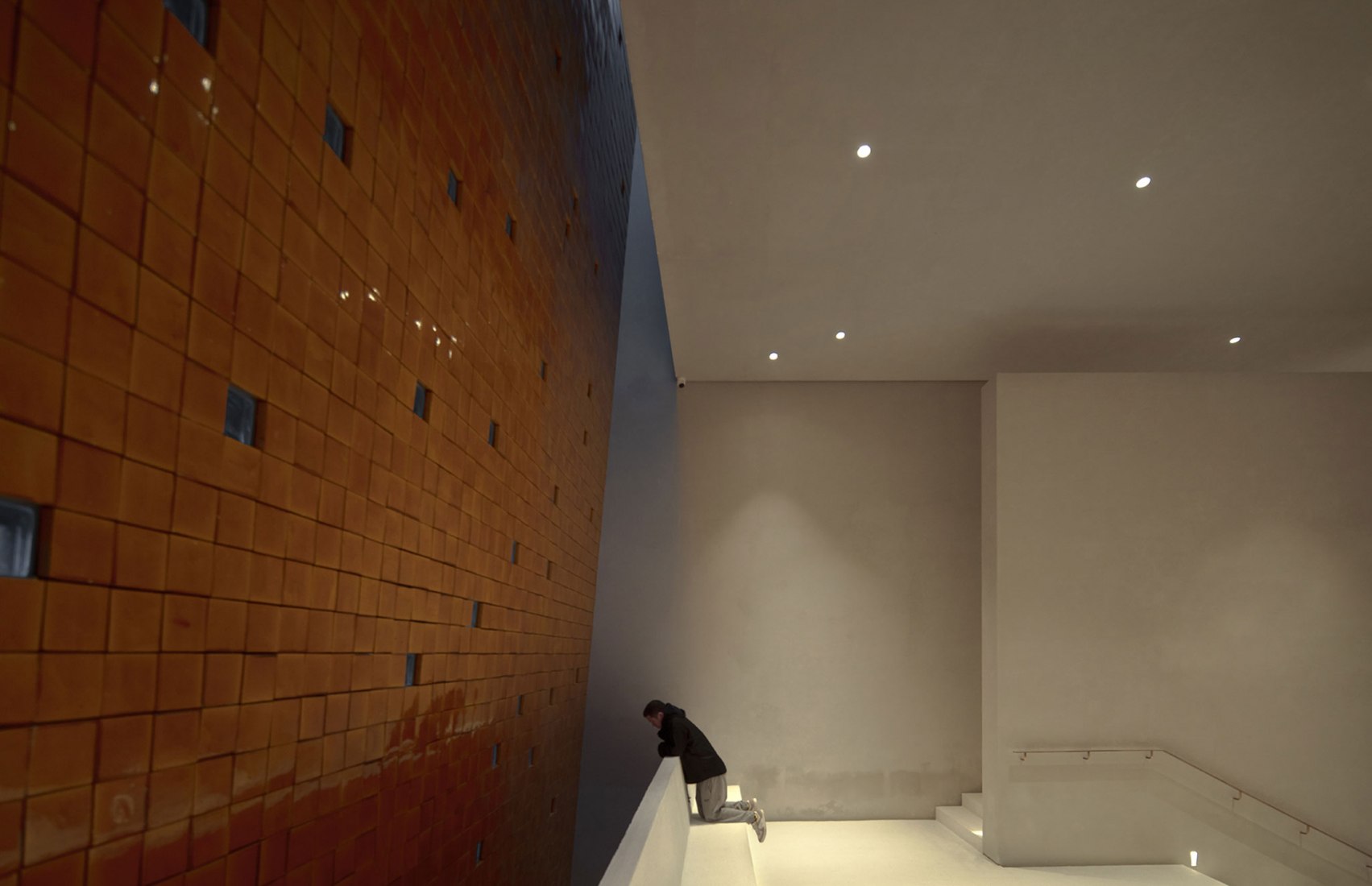 Reinventando el concepto de aldea rural. WAAAM por llLab. Fotografía por Arch-Exist Photography. Reinventando el concepto de aldea rural. WAAAM por llLab. Fotografía por Arch-Exist Photography.