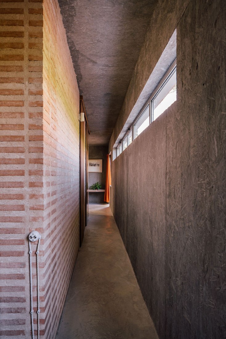 A three generation house in Boadilla del Monte by Malu de Miguel. Photograph by Imagen Subliminal (Miguel de Guzmán + Rocío Romero)