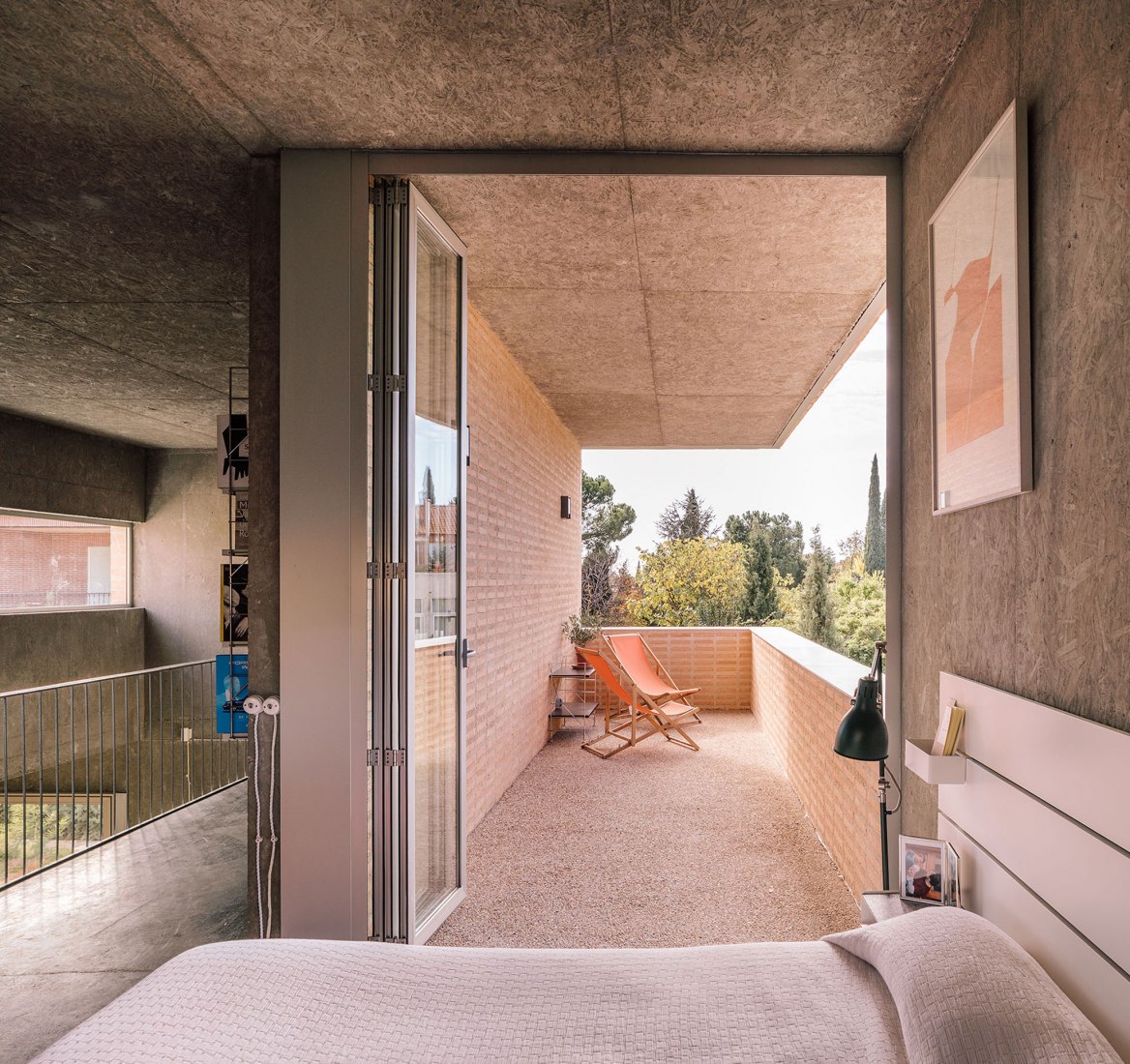 A three generation house in Boadilla del Monte by Malu de Miguel. Photograph by Imagen Subliminal (Miguel de Guzmán + Rocío Romero)