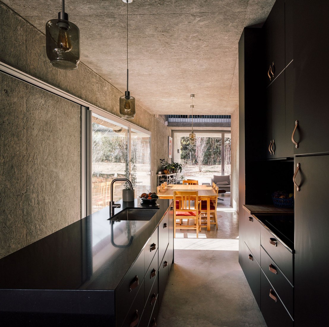 A three generation house in Boadilla del Monte by Malu de Miguel. Photograph by Imagen Subliminal (Miguel de Guzmán + Rocío Romero)